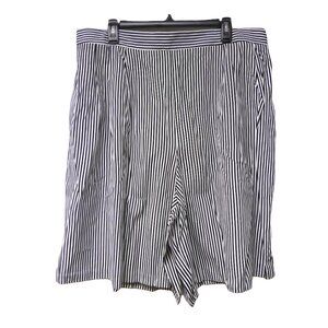 DEADSTOCK! 90s Donna Marie black and white stripes pleated shorts . plus size 26